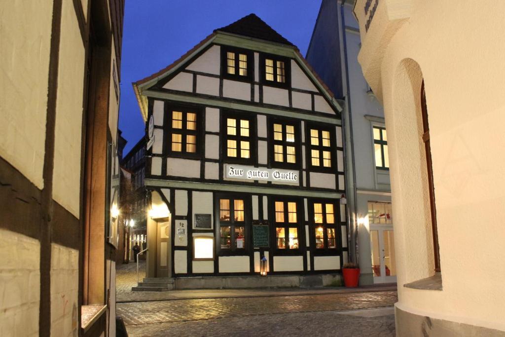 Gasthof Zur Guten Quelle Schwerin  Exterior photo